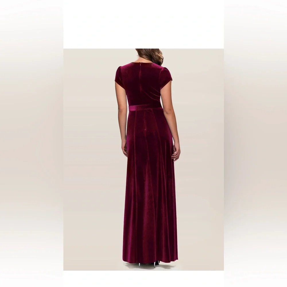 Azazie NWT “Dreaming of you” Cabernet Velvet Maxi Dress size XL - Picture 6 of 6